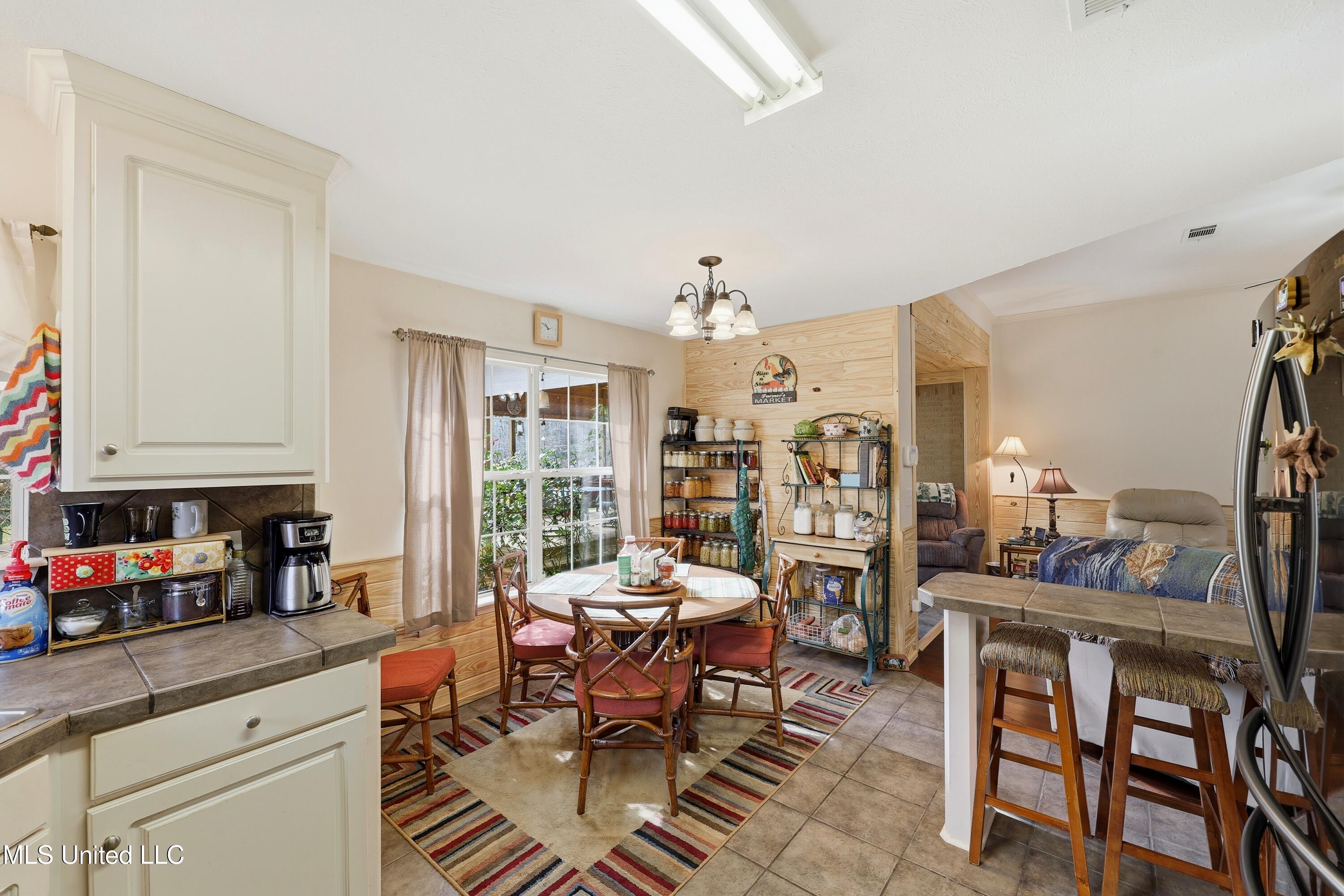 263 Charlie James Road Mendenhall, MS 39114 - Photo 13 of 57 263 Charlie James Rd Home Tours MS 13