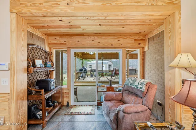 $260,000 | 263 Charlie James Road, Mendenhall, MS 39114