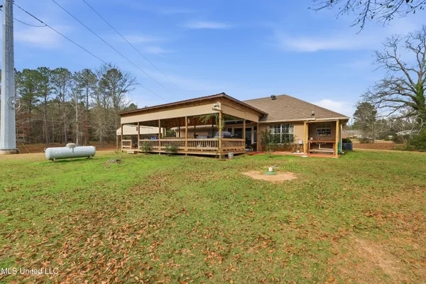 $260,000 | 263 Charlie James Road, Mendenhall, MS 39114