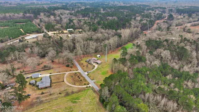 $260,000 | 263 Charlie James Road, Mendenhall, MS 39114