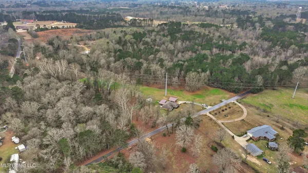 $260,000 | 263 Charlie James Road, Mendenhall, MS 39114