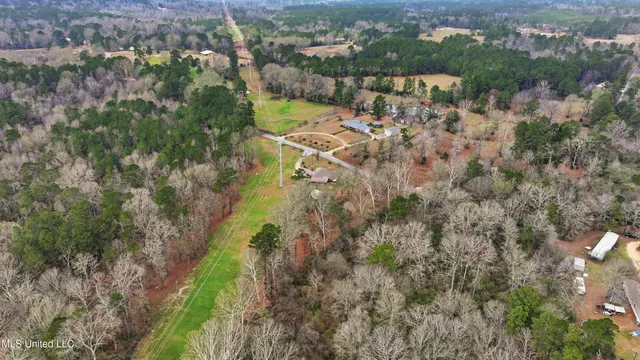 $260,000 | 263 Charlie James Road, Mendenhall, MS 39114