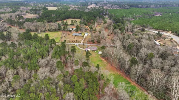 $260,000 | 263 Charlie James Road, Mendenhall, MS 39114