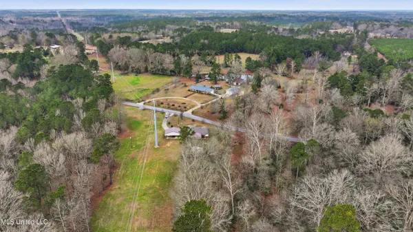 $260,000 | 263 Charlie James Road, Mendenhall, MS 39114