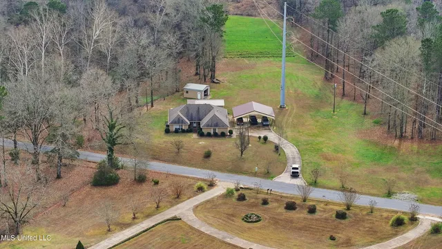 $260,000 | 263 Charlie James Road, Mendenhall, MS 39114