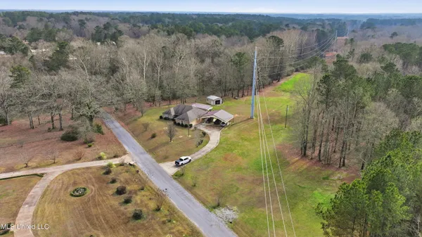 $260,000 | 263 Charlie James Road, Mendenhall, MS 39114