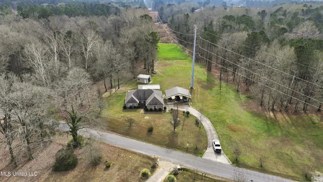 $260,000 | 263 Charlie James Road, Mendenhall, MS 39114