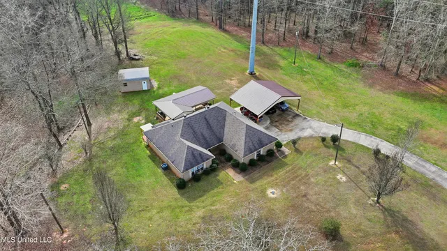 $260,000 | 263 Charlie James Road, Mendenhall, MS 39114