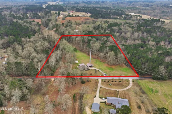 $260,000 | 263 Charlie James Road, Mendenhall, MS 39114