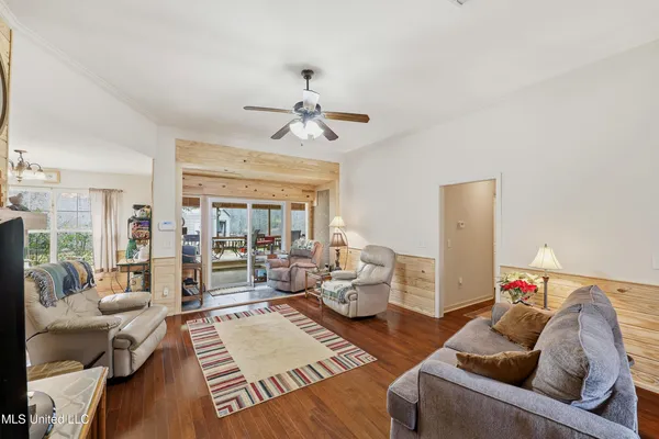 $260,000 | 263 Charlie James Road, Mendenhall, MS 39114