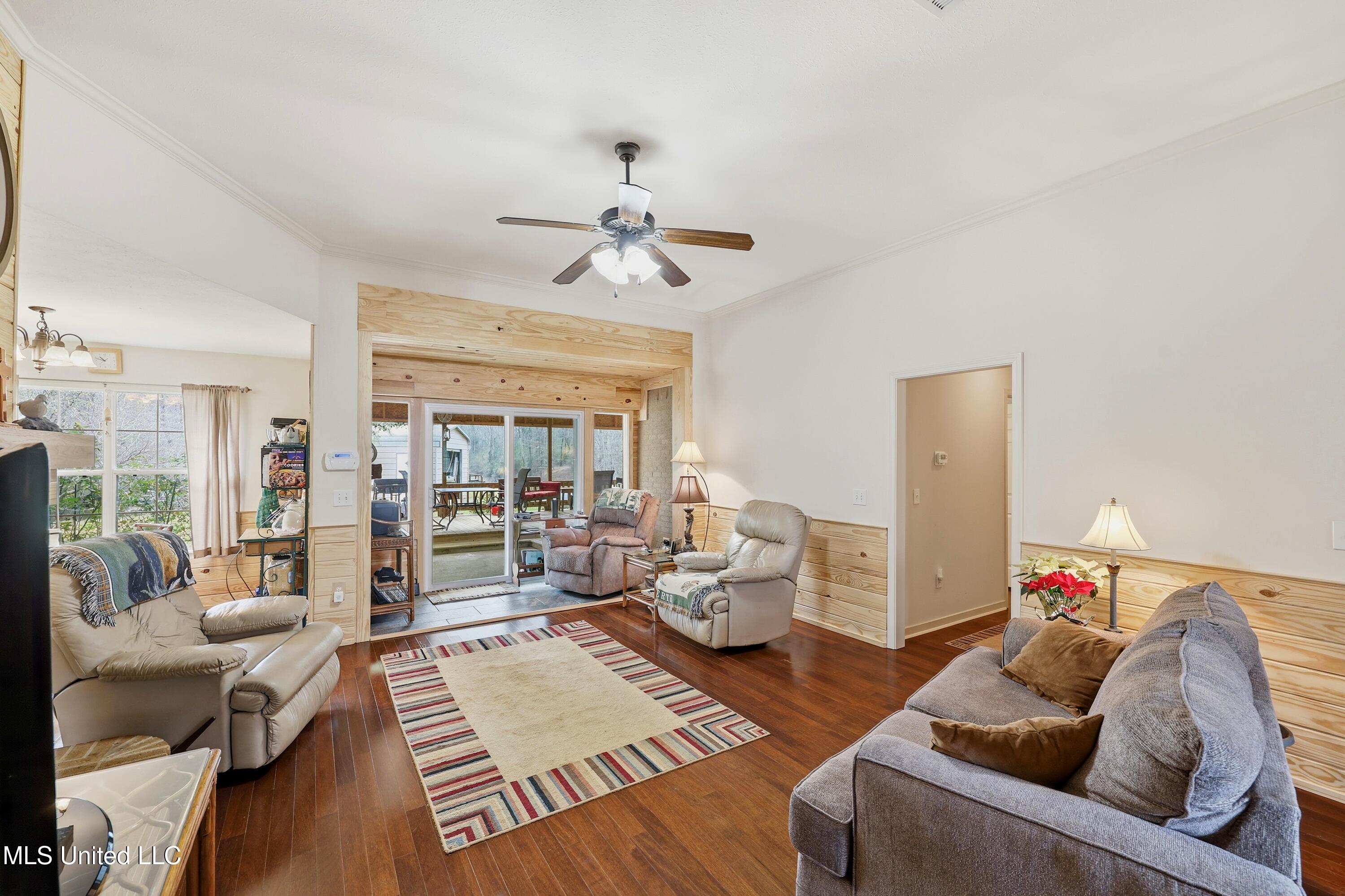 263 Charlie James Road Mendenhall, MS 39114 - Photo 8 of 57 263 Charlie James Rd Home Tours MS 8