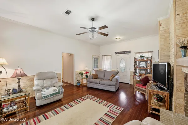 $260,000 | 263 Charlie James Road, Mendenhall, MS 39114