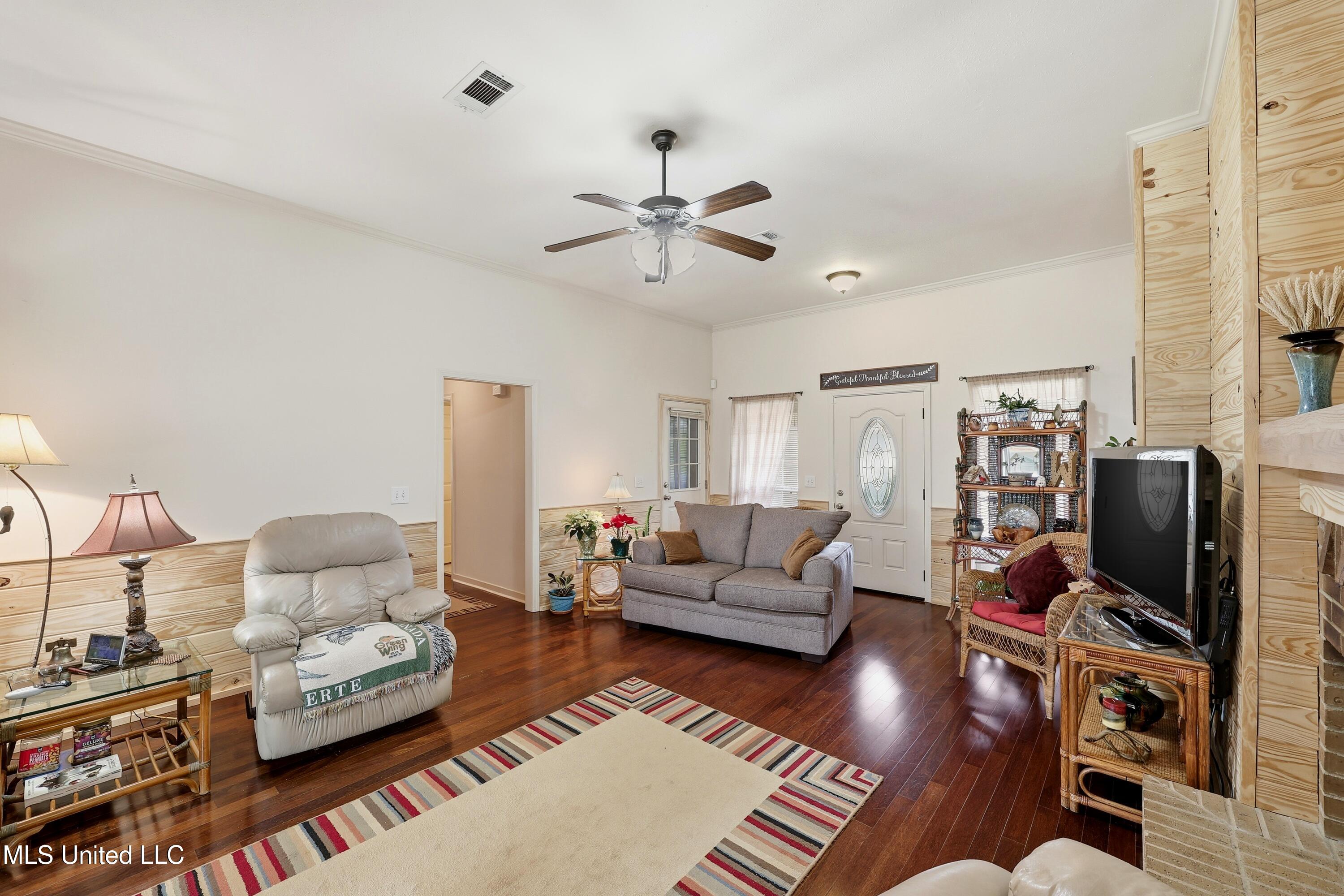 263 Charlie James Road Mendenhall, MS 39114 - Photo 9 of 57 263 Charlie James Rd Home Tours MS 9