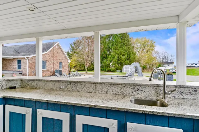 $742,500 | 7904 Highway 129, Versailles, IN 47042