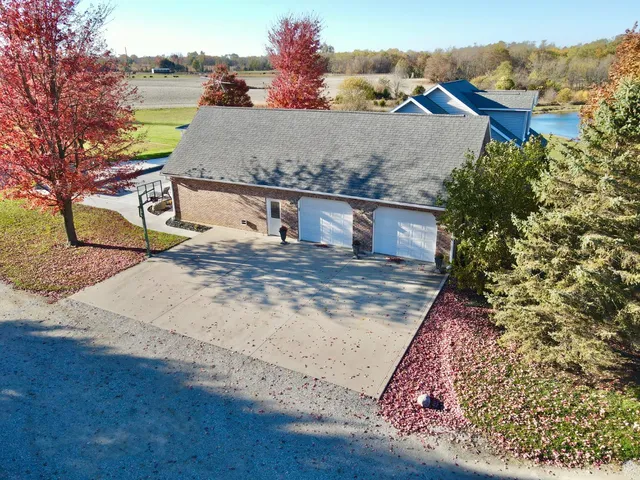 $742,500 | 7904 Highway 129, Versailles, IN 47042