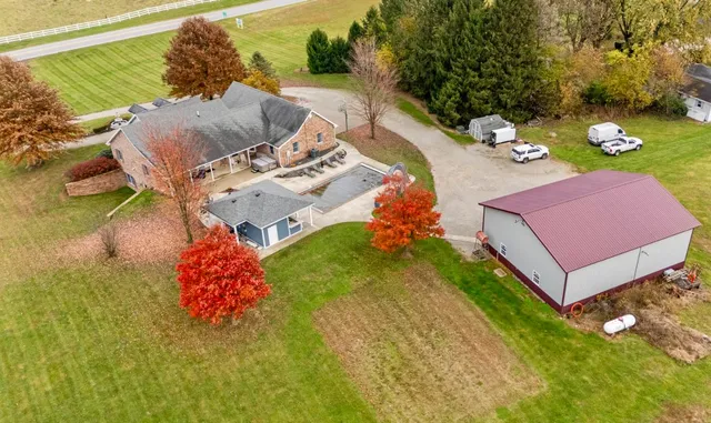 $742,500 | 7904 Highway 129, Versailles, IN 47042