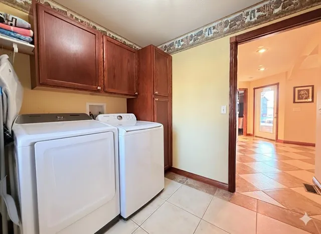 $742,500 | 7904 Highway 129, Versailles, IN 47042