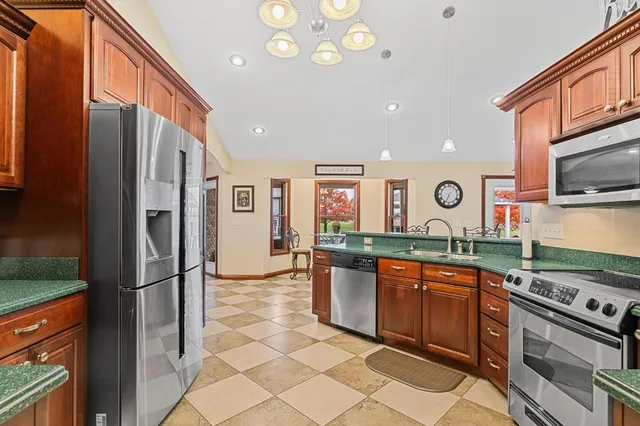 $742,500 | 7904 Highway 129, Versailles, IN 47042