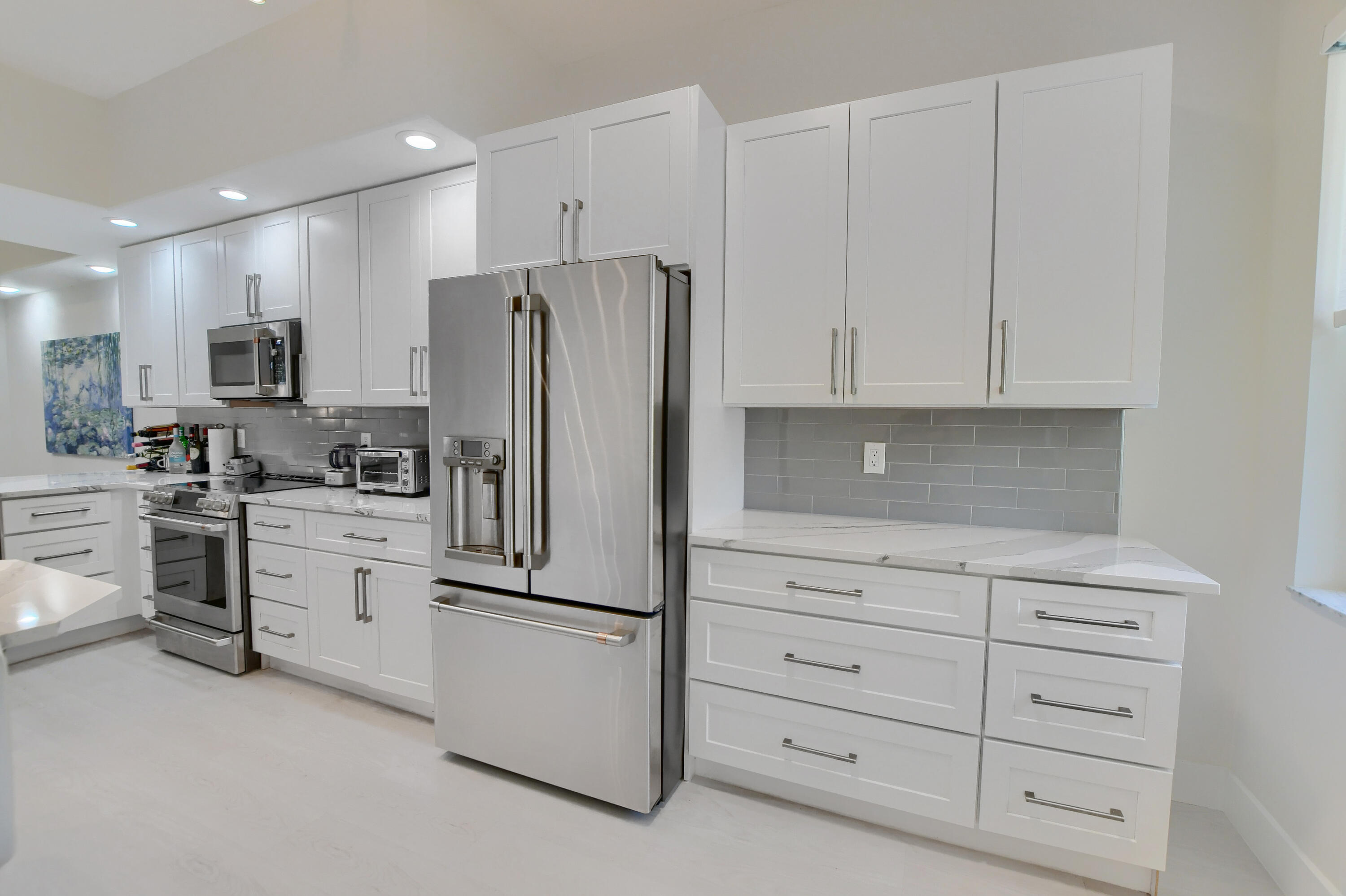 2461 Northwest 59th Street, Unit 701 Boca Raton, FL 33496 - Photo 13 of 62 KITCHEN