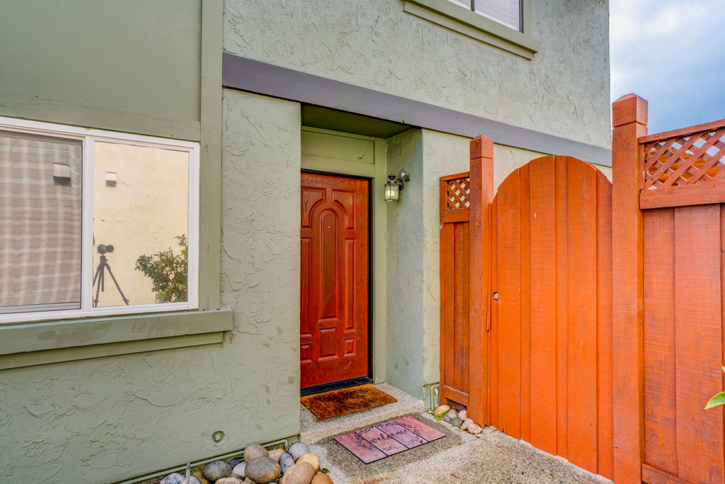 44 Redding Road Campbell, CA 95008 - Photo 47 of 51 a view of an entryway