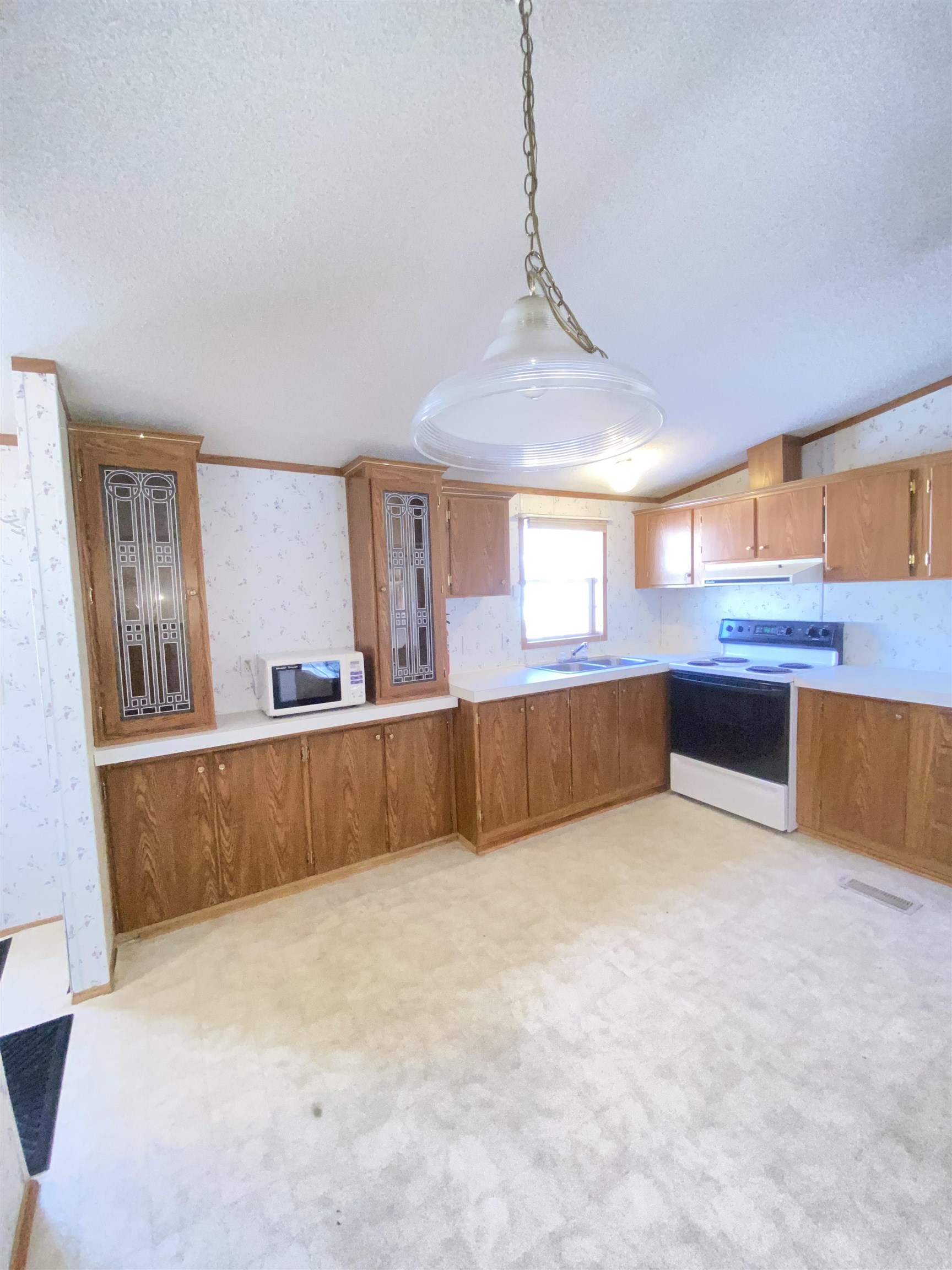 2095 Highway 14 Sharon, VT 05065 - Photo 12 of 21