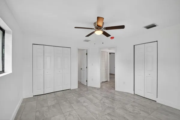 $2,500 | 917 West 2nd Street, Riviera Beach, FL 33404