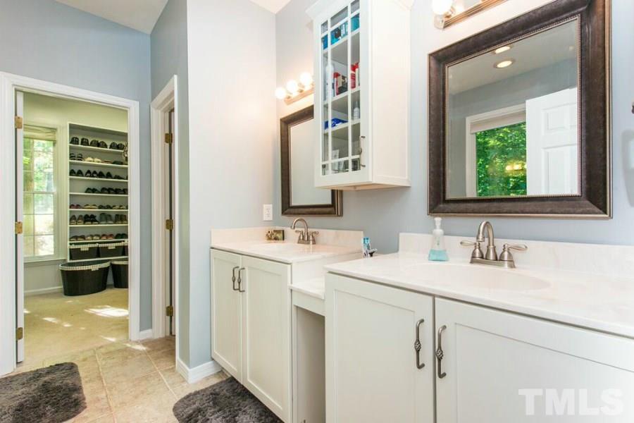 12305 Staunton Court Raleigh, NC 27613 - Photo 11 of 22 Gallery Image 11