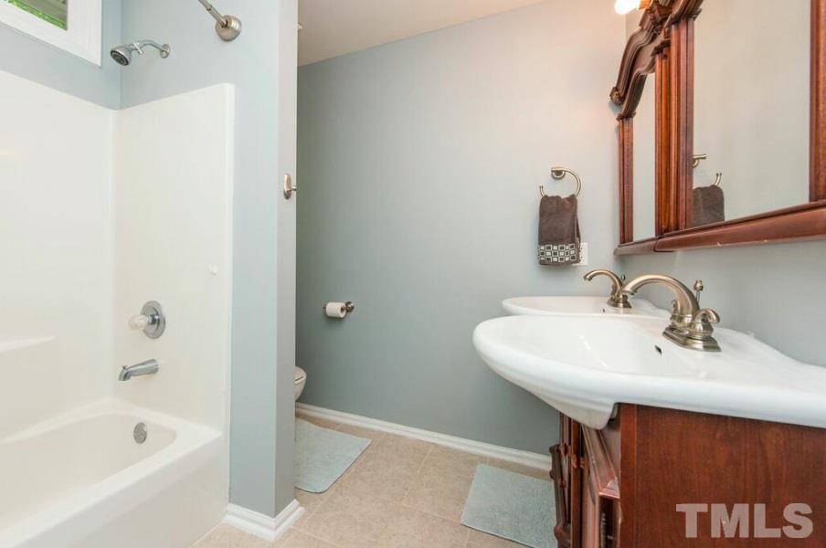12305 Staunton Court Raleigh, NC 27613 - Photo 17 of 22 Gallery Image 17