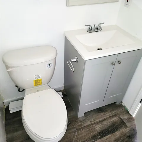 $800 | 6901 Dumble Street, Unit 4, Houston, TX 77021