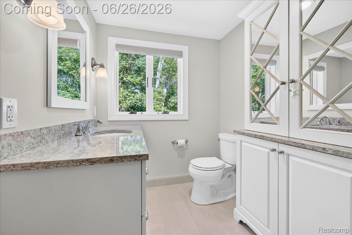 29498 East River Road Grosse Ile, MI 48138 - Photo 42 of 66 Primary Suite ~ EnSuite