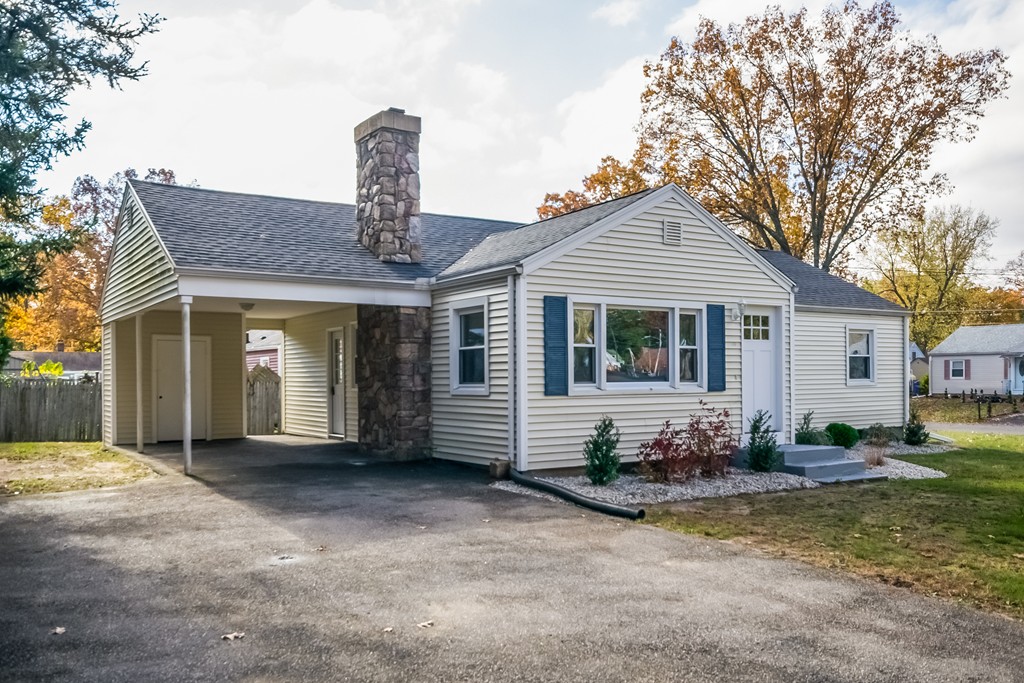 104 Bretton Road Springfield, MA 01119 - Photo 1 of 11