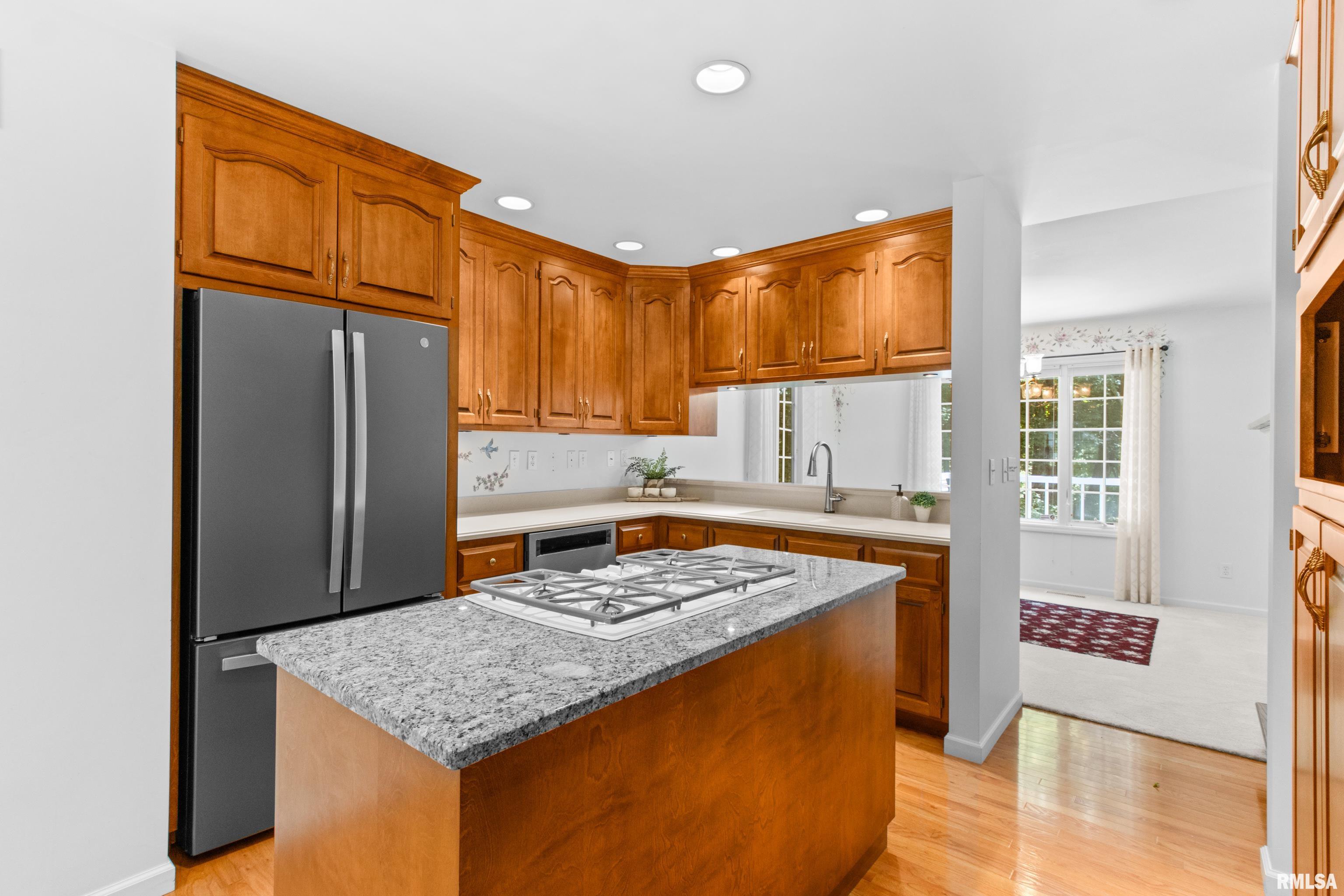 6012 North Wickwood Road Peoria, IL 61614 - Photo 15 of 50