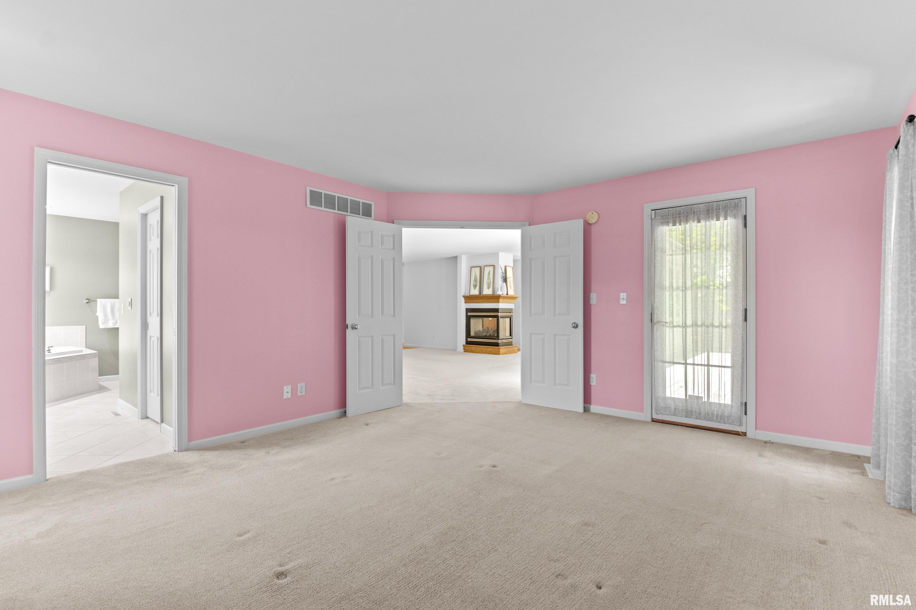 6012 North Wickwood Road Peoria, IL 61614 - Photo 24 of 50