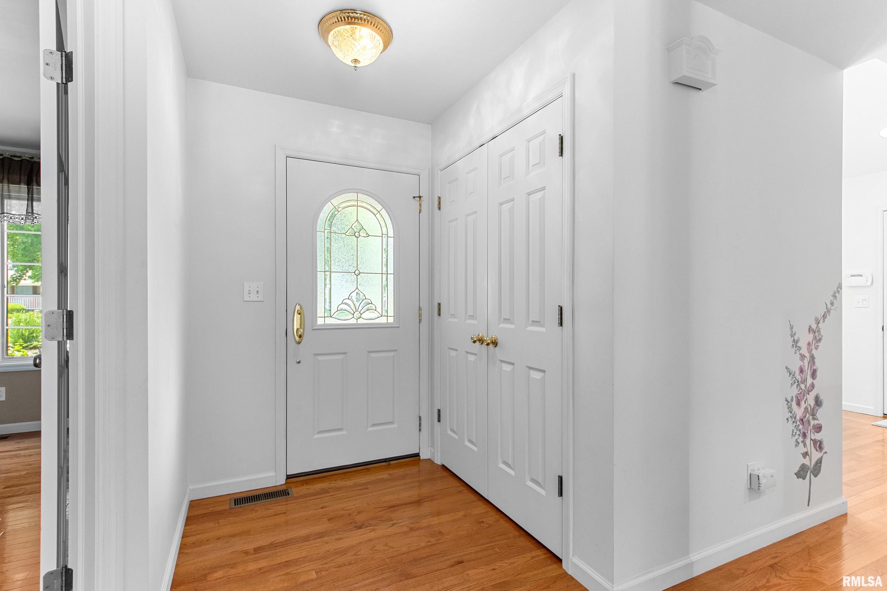 6012 North Wickwood Road Peoria, IL 61614 - Photo 31 of 50