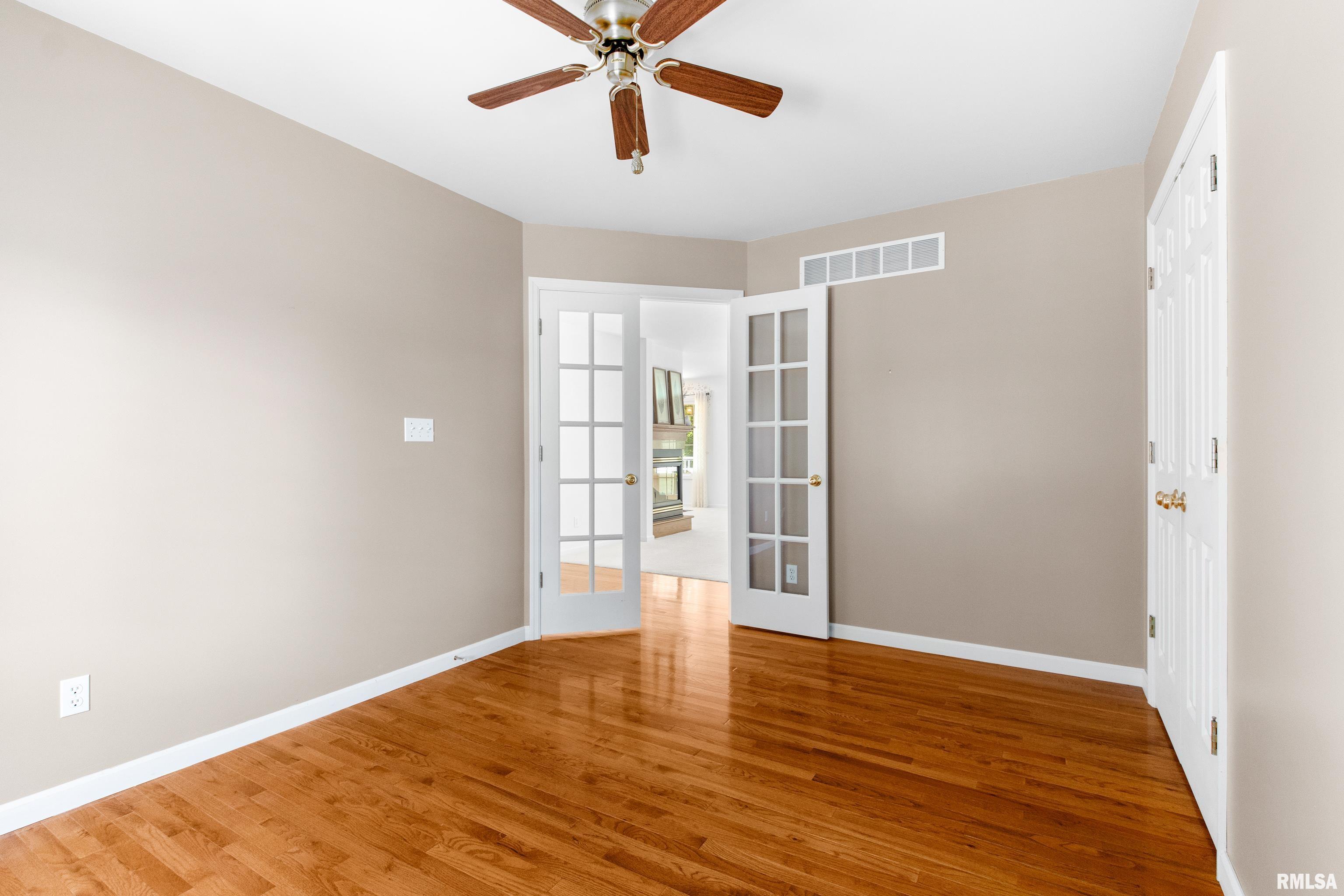 6012 North Wickwood Road Peoria, IL 61614 - Photo 34 of 50