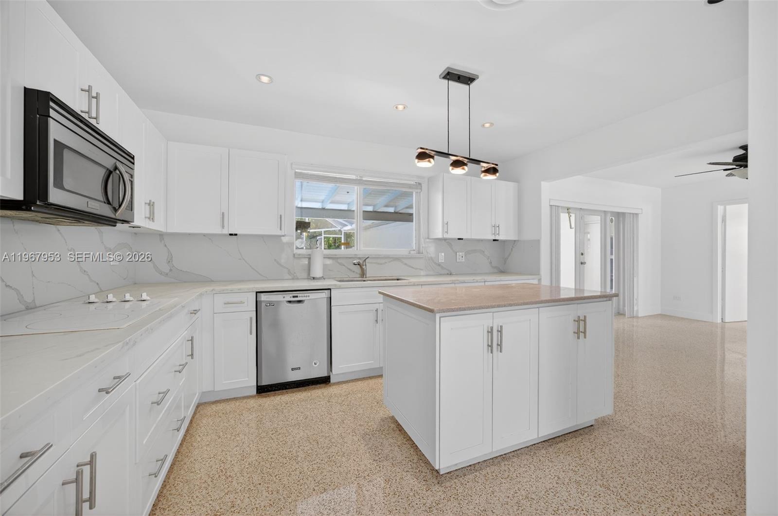 7280 Southwest 128th Street Pinecrest, FL 33156 - Photo 15 of 57