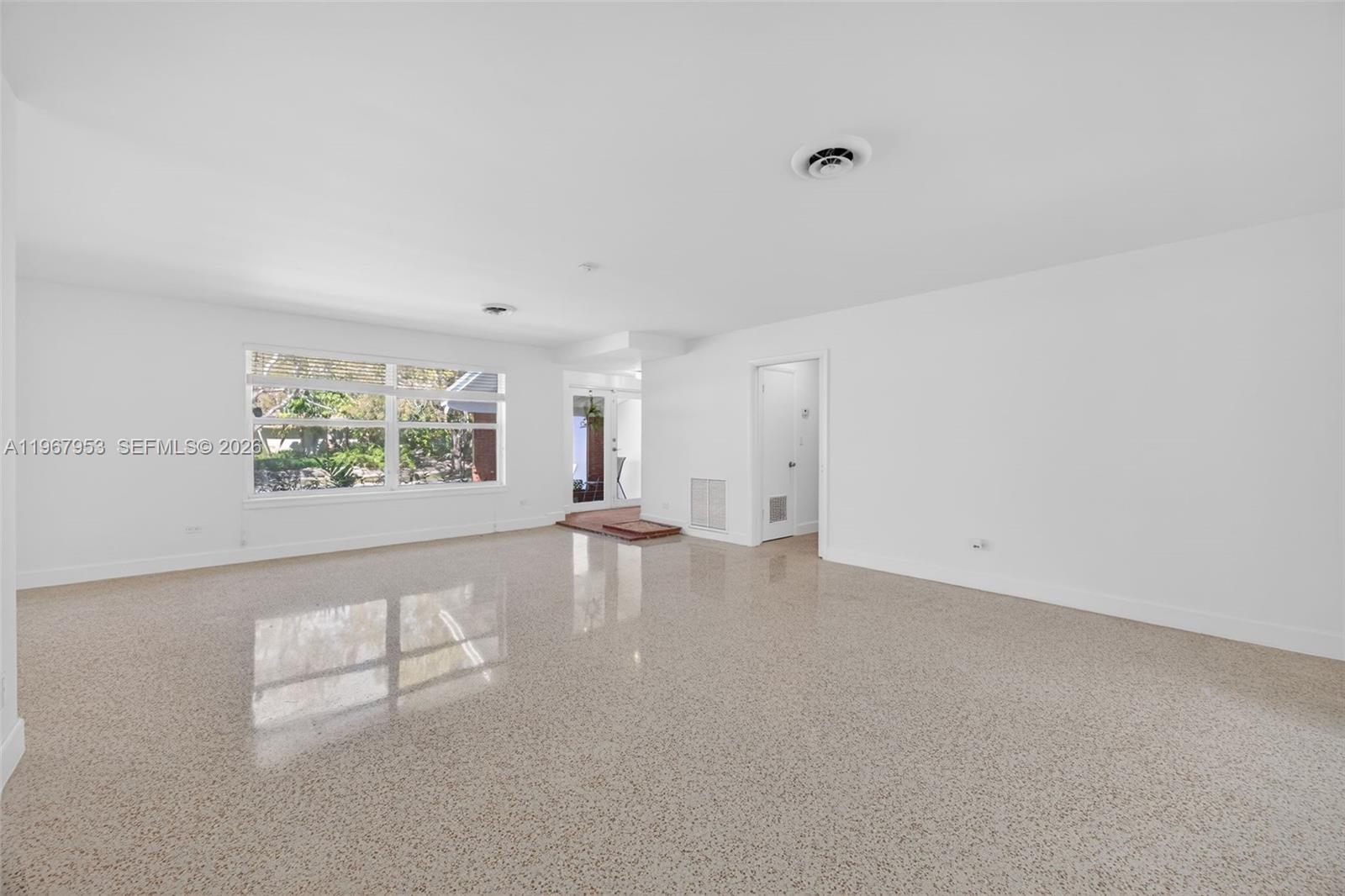 7280 Southwest 128th Street Pinecrest, FL 33156 - Photo 10 of 57