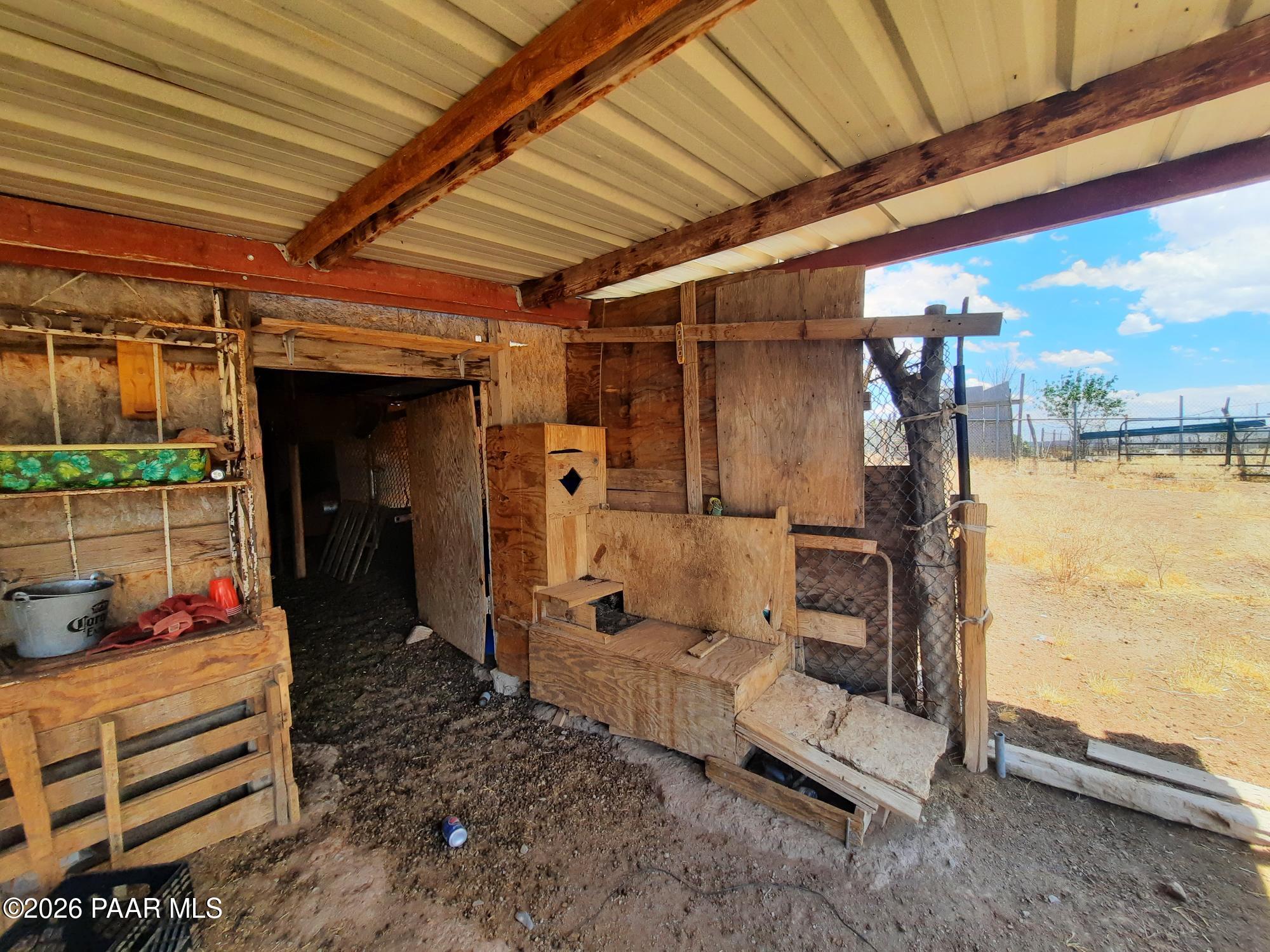 44050 West Fort Rock Road Seligman, AZ 86337 - Photo 29 of 46 20260616_113445