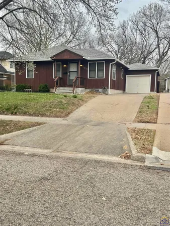 $199,500 | 1038 Southwest Randolph Avenue, Topeka, KS 66604