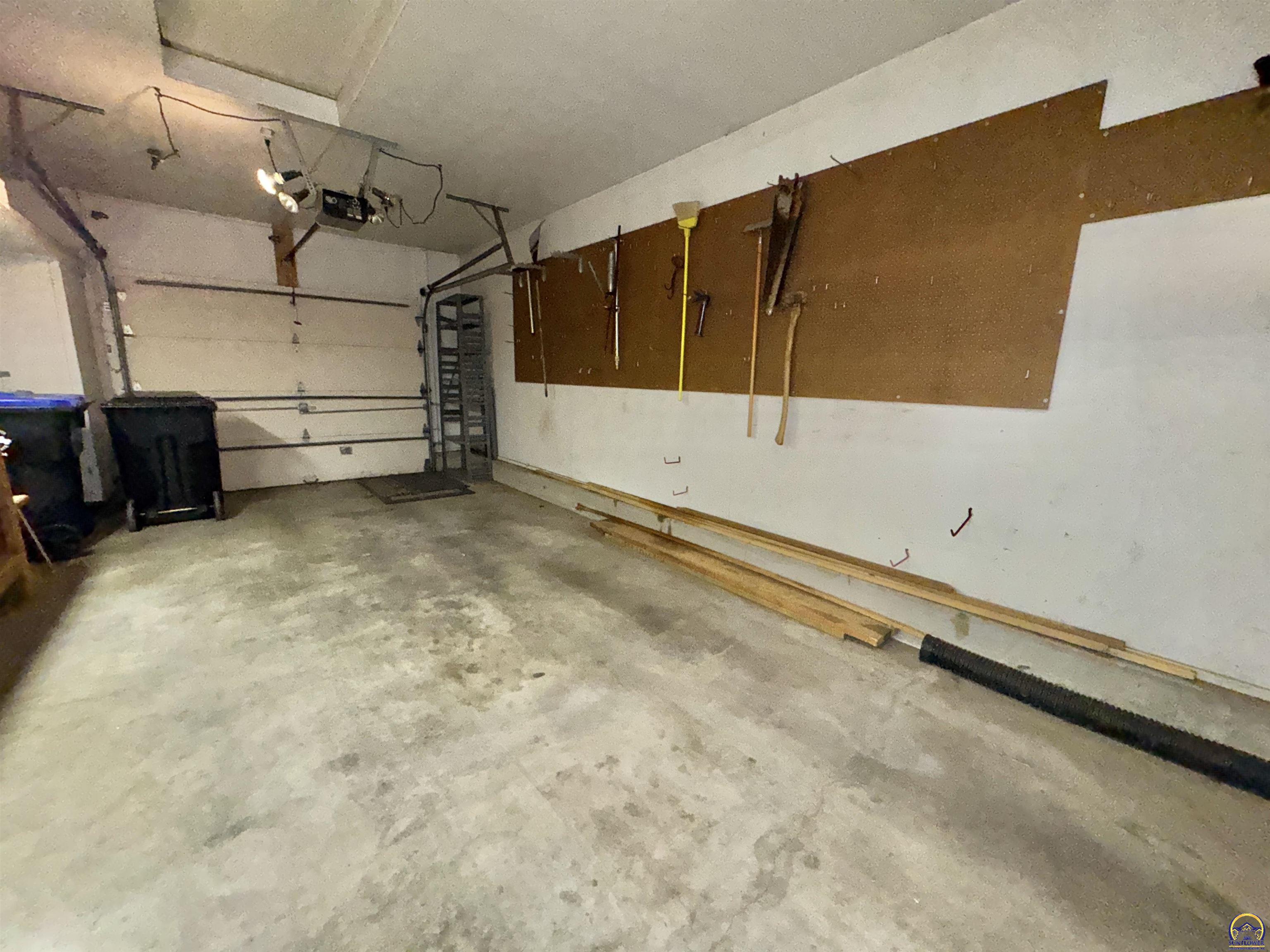 1038 Southwest Randolph Avenue Topeka, KS 66604 - Photo 24 of 25