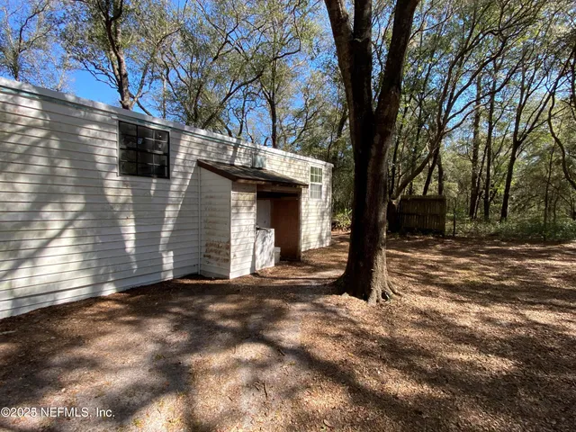$800 | 125 Compton Street, Interlachen, FL 32148