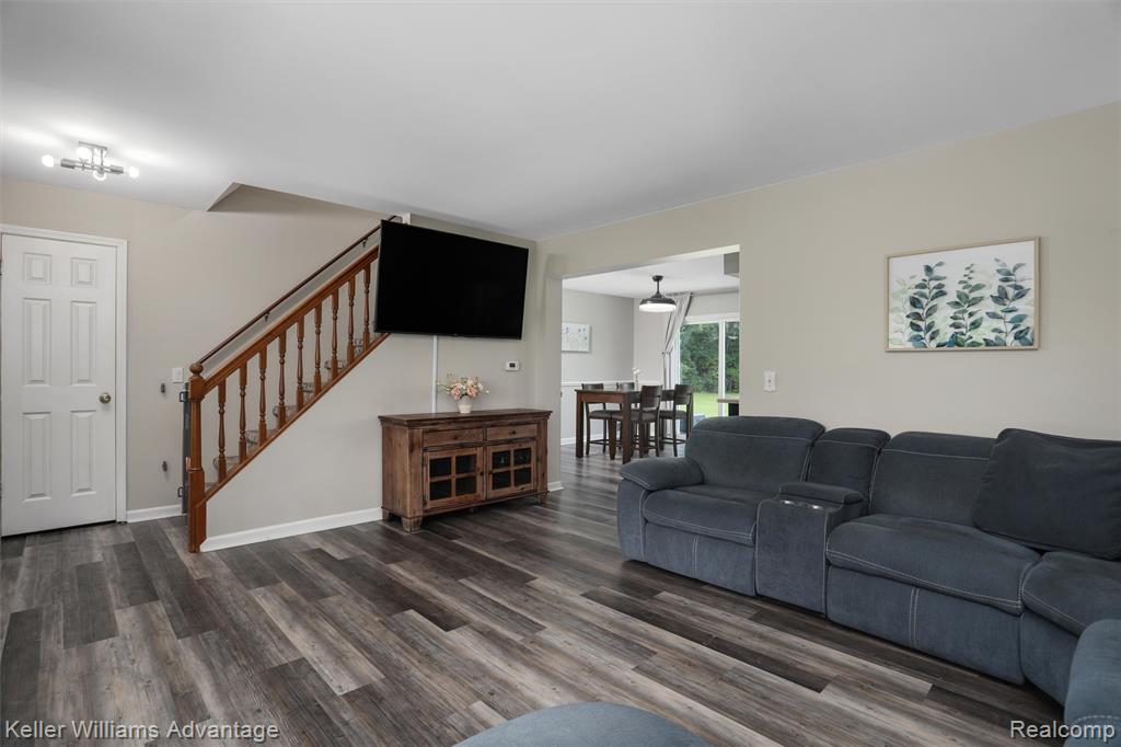 26855 King Road Romulus, MI 48174 - Photo 5 of 40