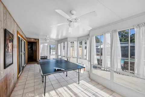 a view of a backyard with plants