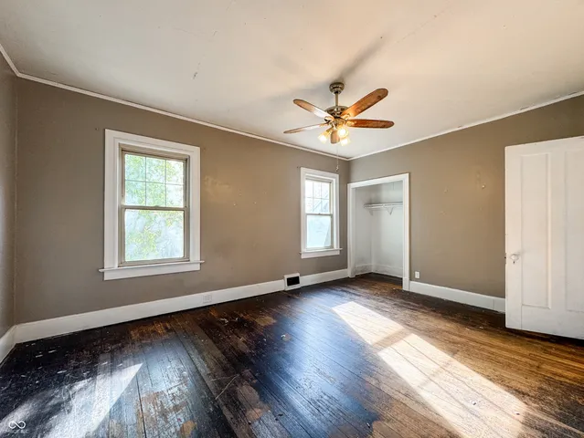 $120,500 | 1120 South 5th Street, Terre Haute, IN 47802