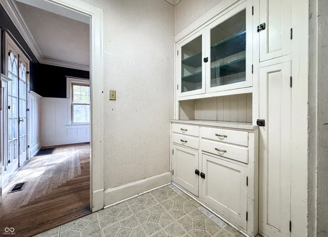 $120,500 | 1120 South 5th Street, Terre Haute, IN 47802