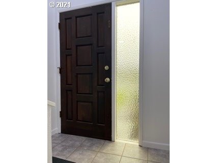 2559 Ridgeway Drive Reedsport, OR 97467 - Photo 2 of 30 Entrance/Foyer