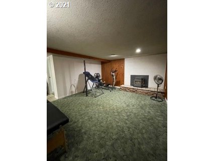 2559 Ridgeway Drive Reedsport, OR 97467 - Photo 25 of 30 Family Room
