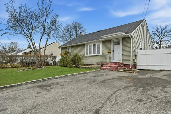 $525,000 | 135 Cumberbach Street, Wyandanch, NY 11798
