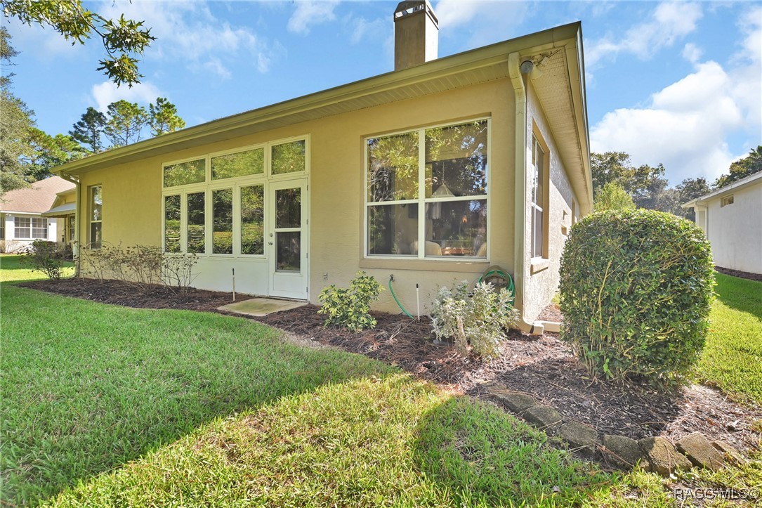 6 Byrsonima Loop Homosassa, FL 34446 - Photo 35 of 48 REAR VIEW TO THE LEFT