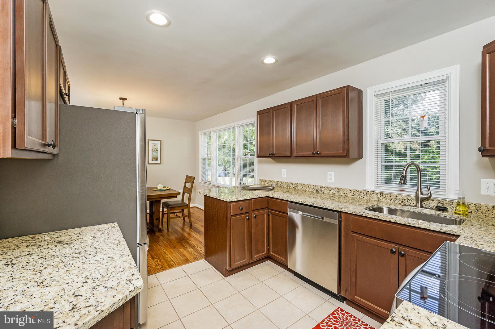 8105 Fort Foote Road Fort Washington, MD 20744 - Photo 13 of 30 Kitchen